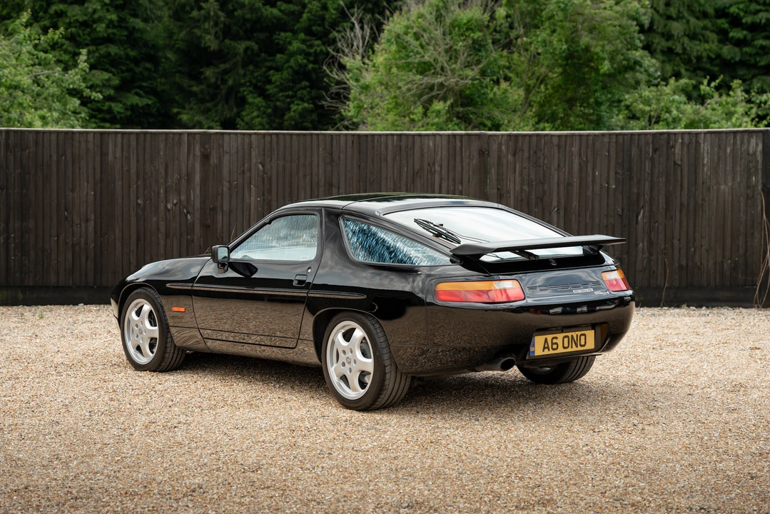 1988 Porsche 928 S4 - Image 8 of 31