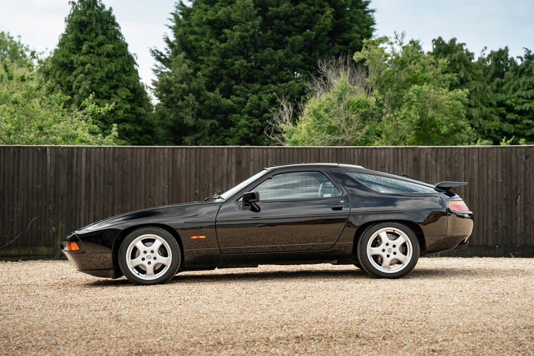 1988 Porsche 928 S4 - Image 11 of 31