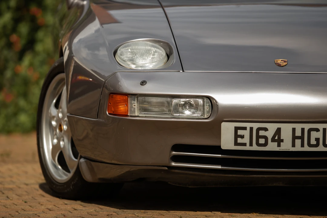 1988 Porsche 928 S4 - Image 16 of 31