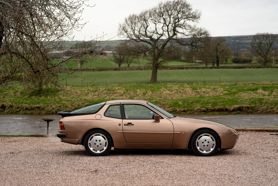 1988 Porsche 944 Turbo - Image 9 of 31