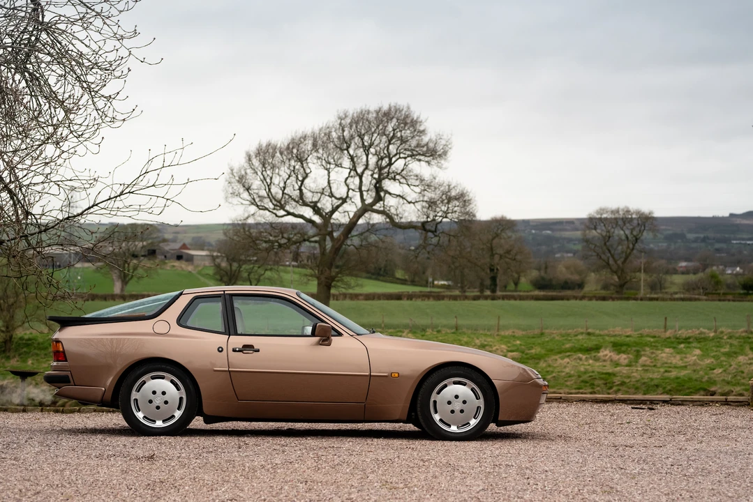 1988 Porsche 944 Turbo - Image 10 of 31