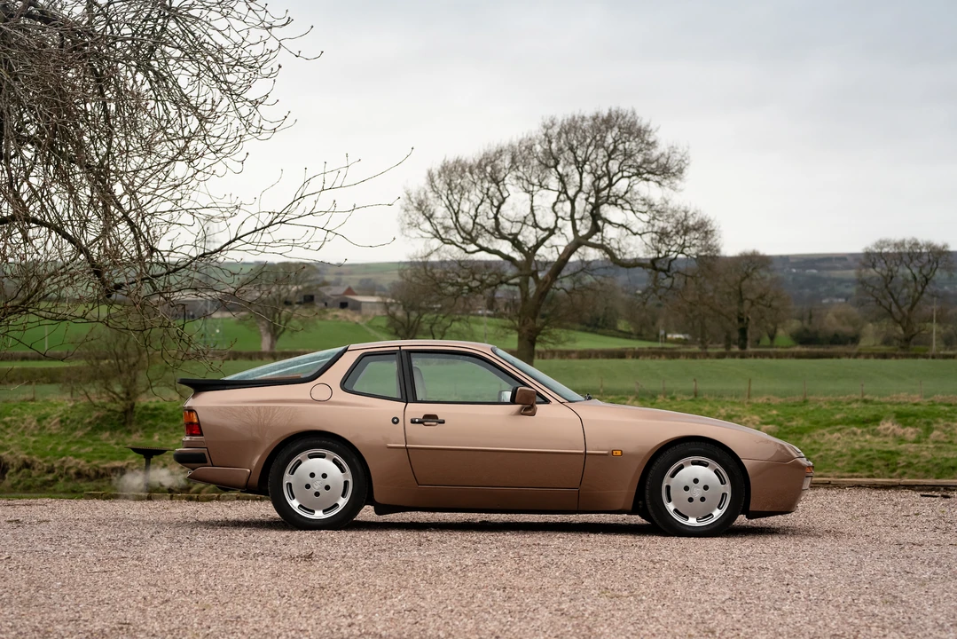 1988 Porsche 944 Turbo - Image 11 of 31