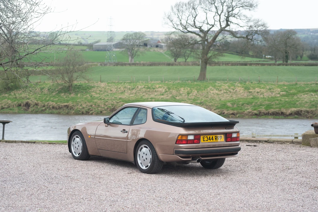 1988 Porsche 944 Turbo - Image 24 of 31