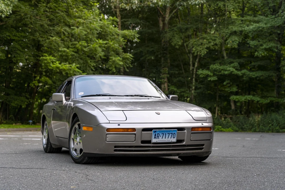 1988 Porsche 944 Turbo - Image 13 of 31