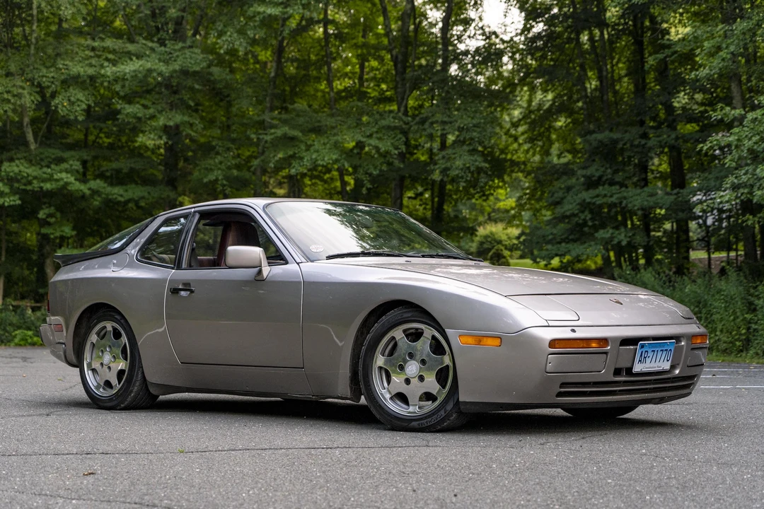 1988 Porsche 944 Turbo - Image 14 of 31
