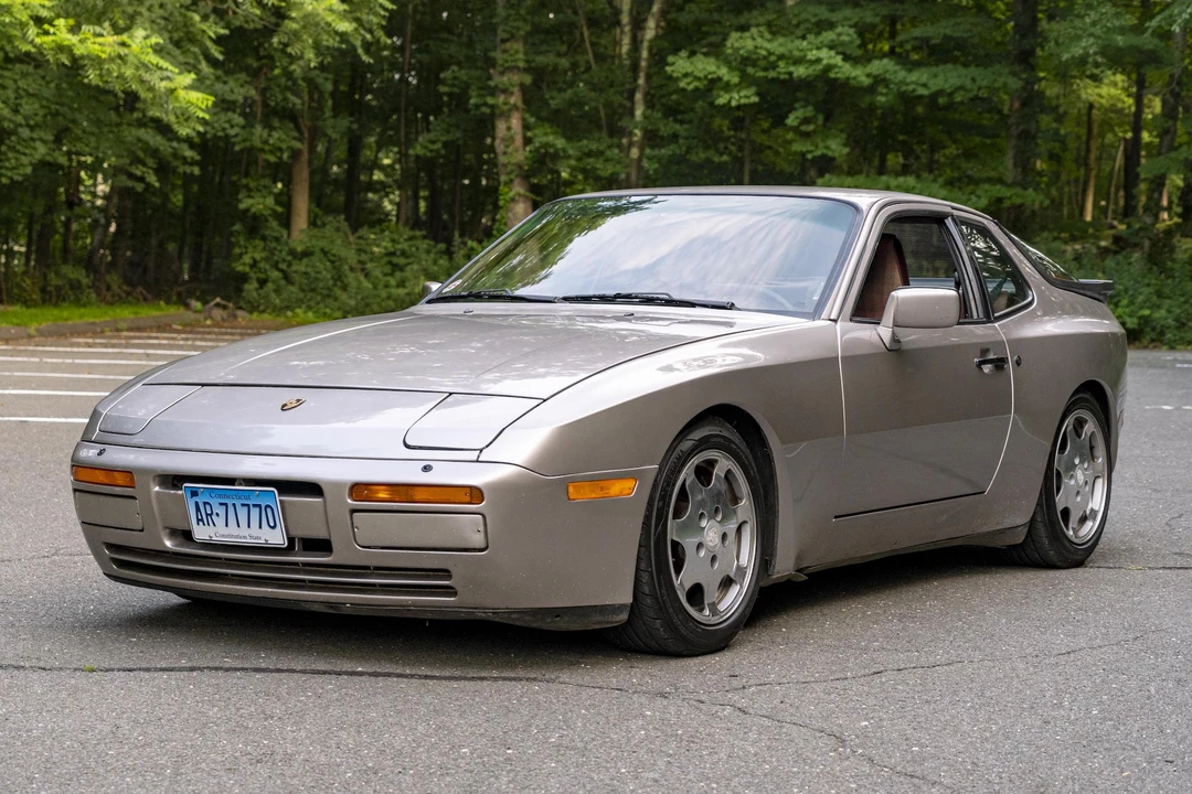 1988 Porsche 944 Turbo - Image 11 of 31