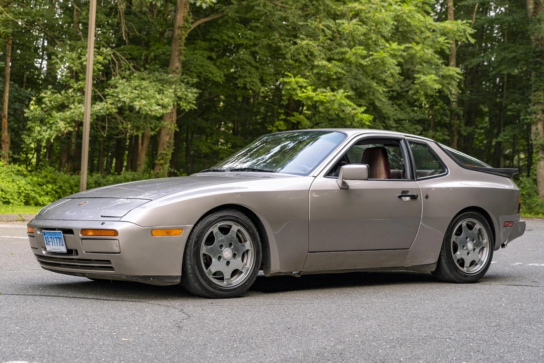 1988 Porsche 944 Turbo - Image 24 of 31