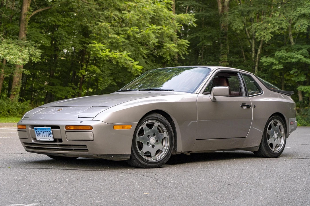 1988 Porsche 944 Turbo - Image 25 of 31