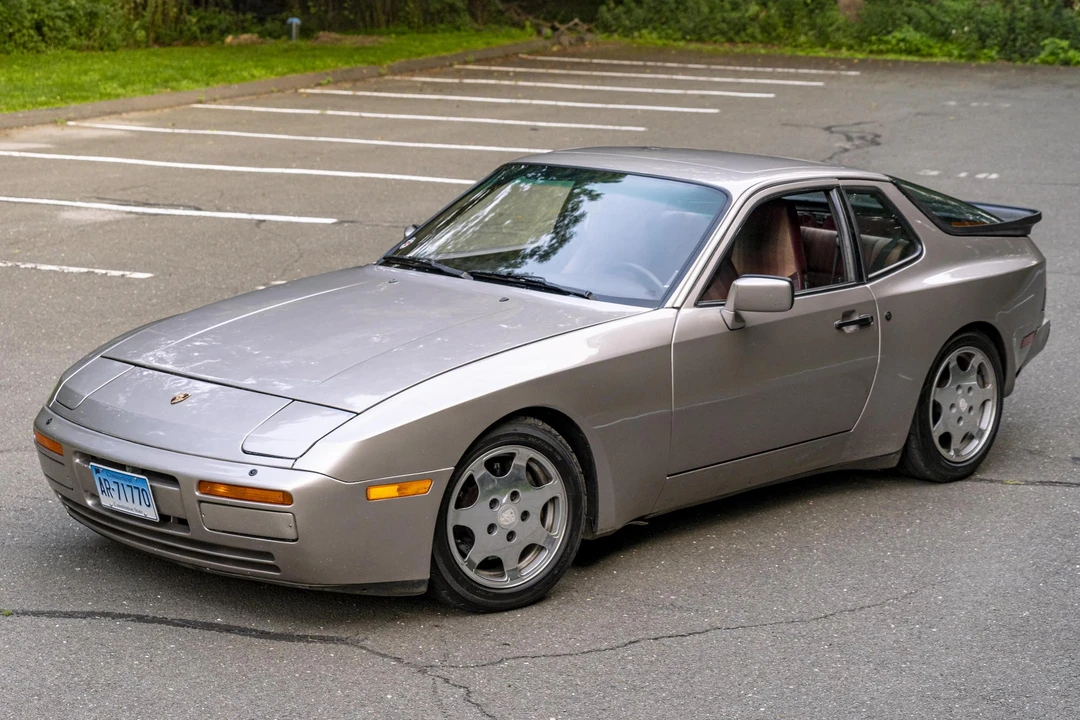 1988 Porsche 944 Turbo - Image 27 of 31