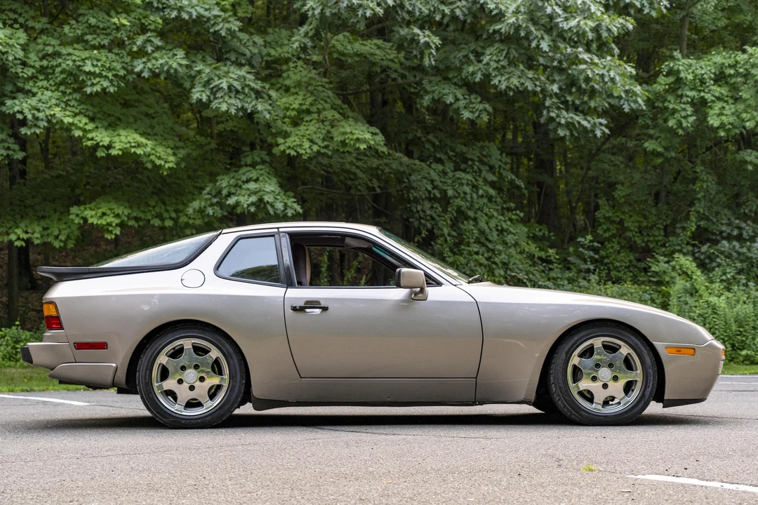 1988 Porsche 944 Turbo - Image 6 of 31