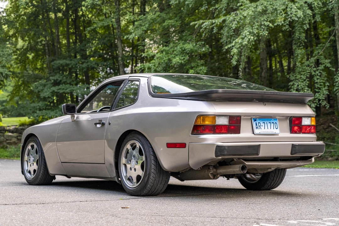 1988 Porsche 944 Turbo - Image 9 of 31