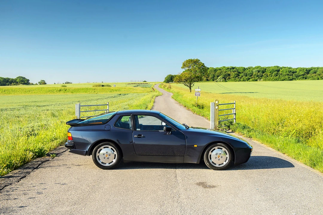 1988 Porsche 944 Turbo - Image 14 of 31