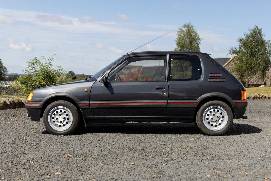 1988 Peugeot 205 GTI - Image 14 of 30