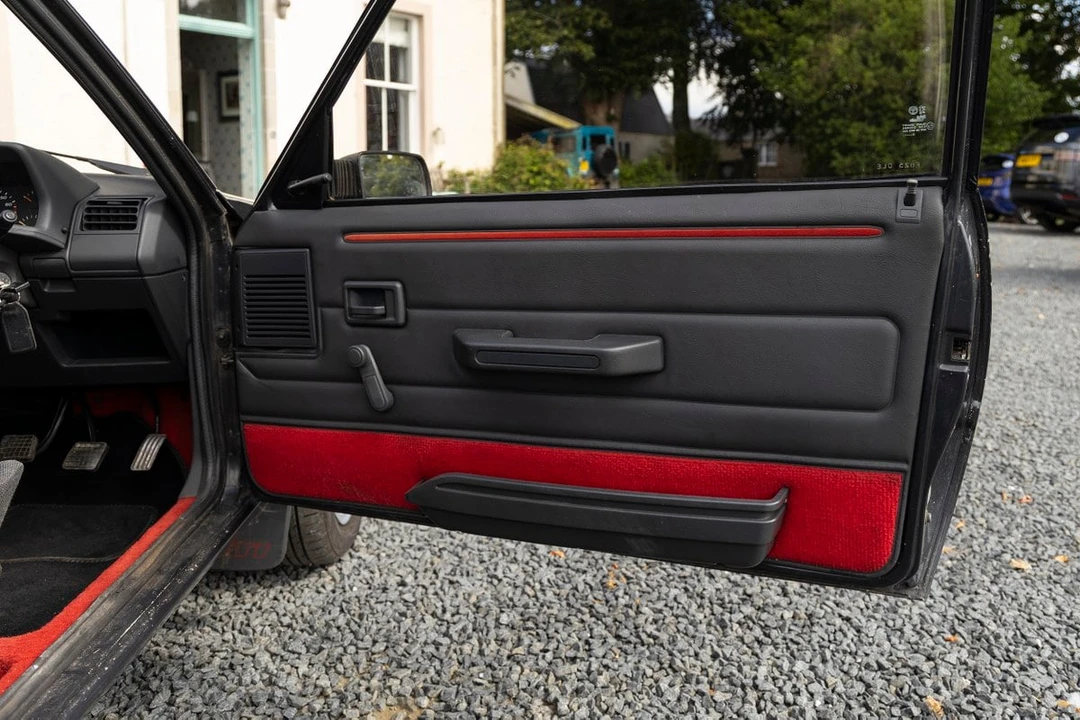 1988 Peugeot 205 GTI - Image 20 of 30