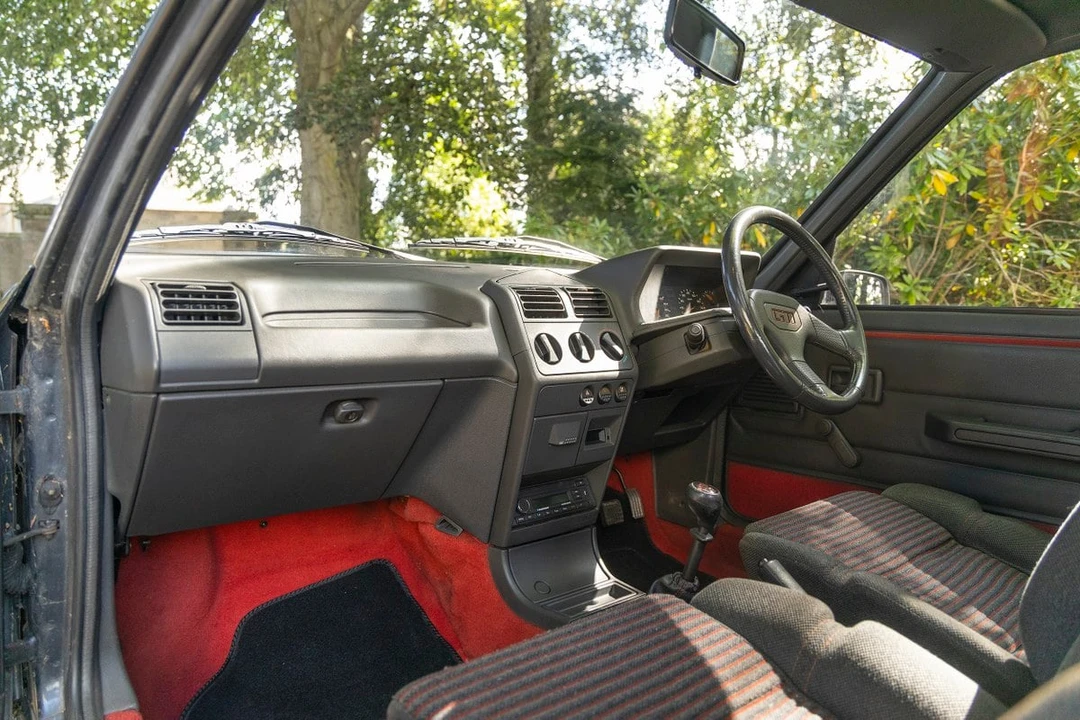 1988 Peugeot 205 GTI - Image 2 of 30