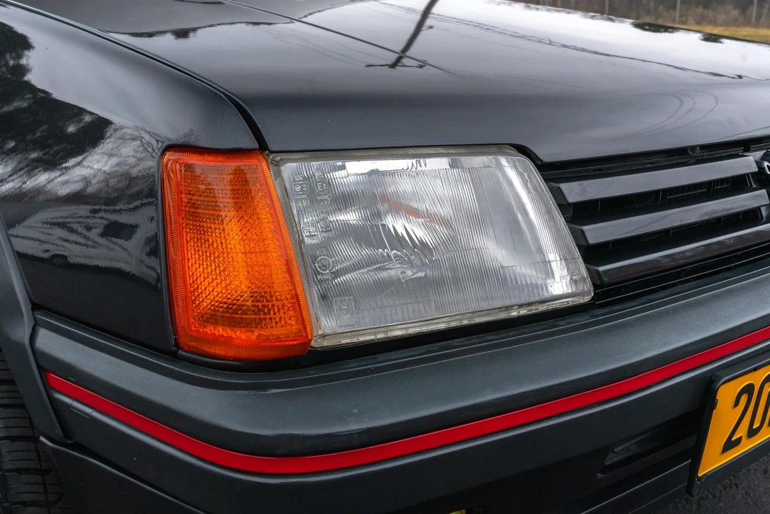 1988 Peugeot 205 GTI - Image 11 of 25