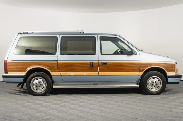1988 Plymouth Voyager & Grand Voyager - Image 3 of 8