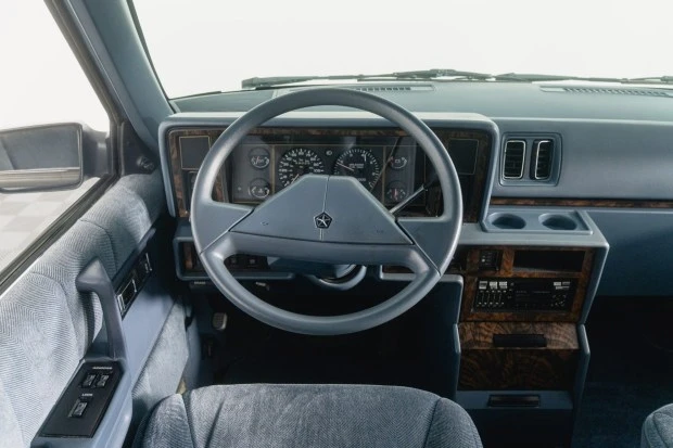 1988 Plymouth Voyager & Grand Voyager - Image 5 of 8