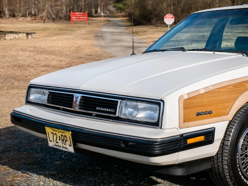 1988 Pontiac Safari - Image 11 of 31
