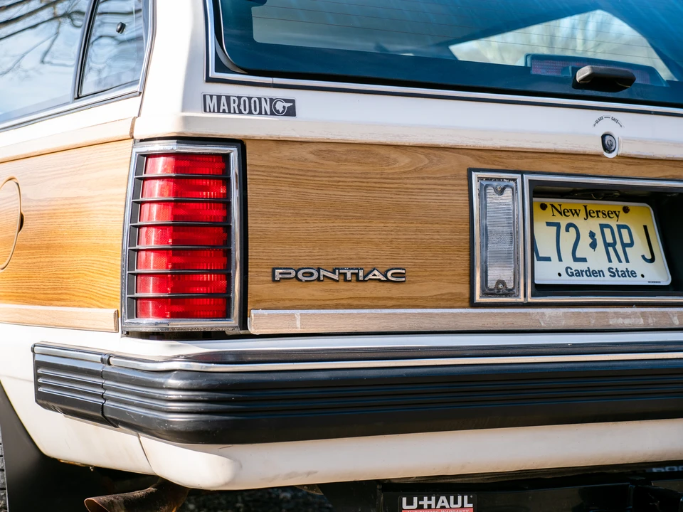 1988 Pontiac Safari - Image 12 of 31