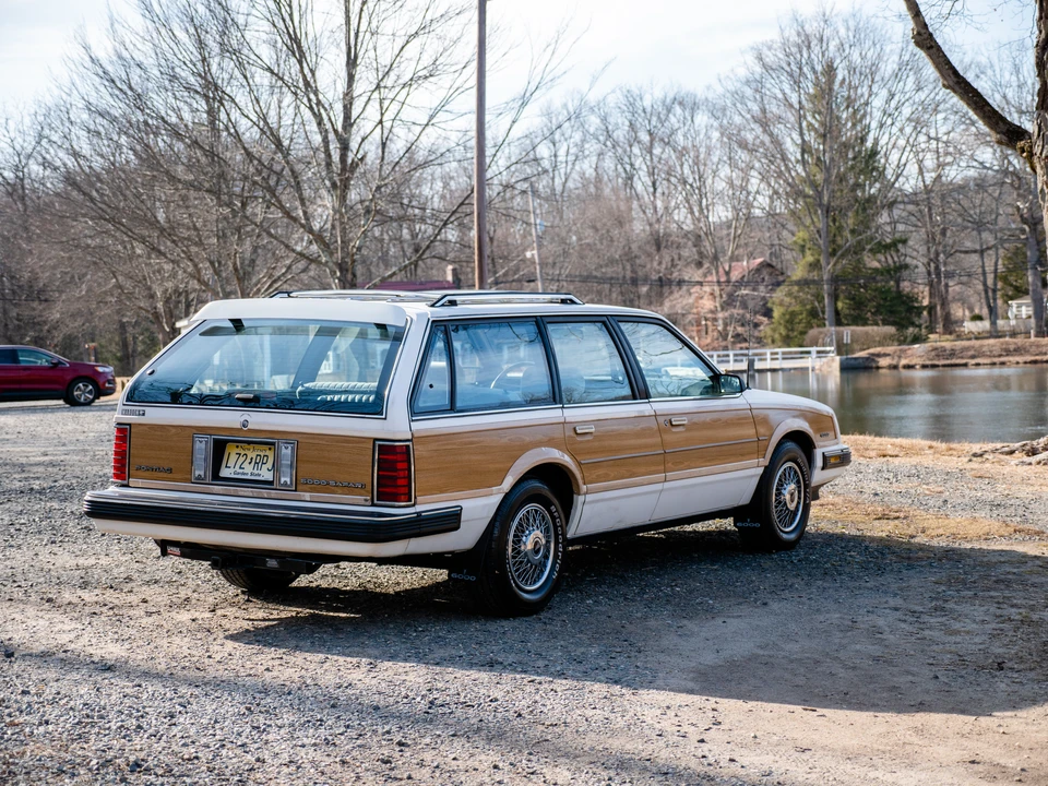 1988 Pontiac Safari - Image 7 of 31