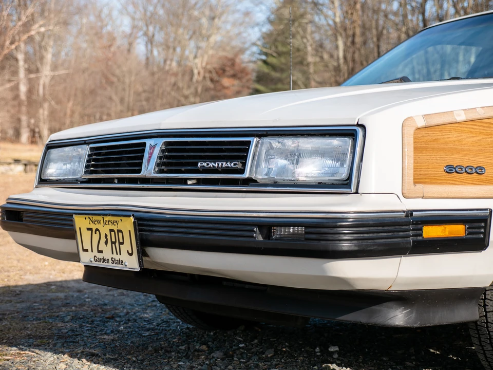 1988 Pontiac Safari - Image 9 of 31
