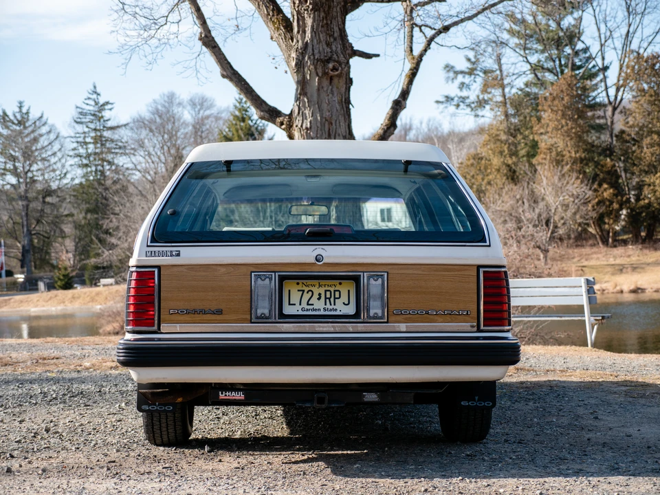 1988 Pontiac Safari - Image 10 of 31