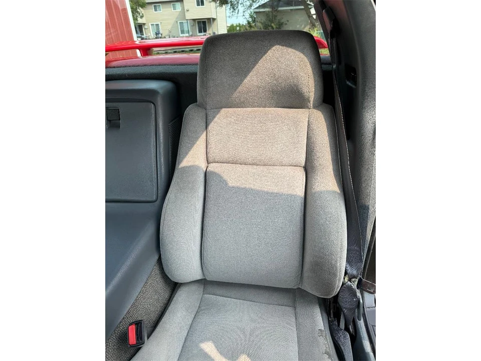 1988 Pontiac Fiero - Image 11 of 31