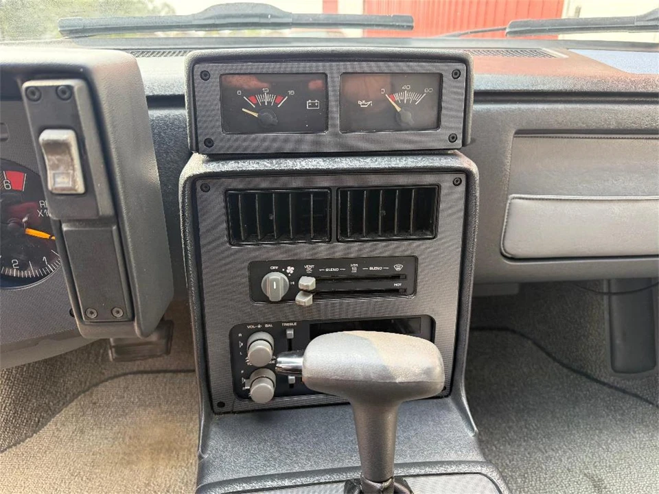 1988 Pontiac Fiero - Image 16 of 31