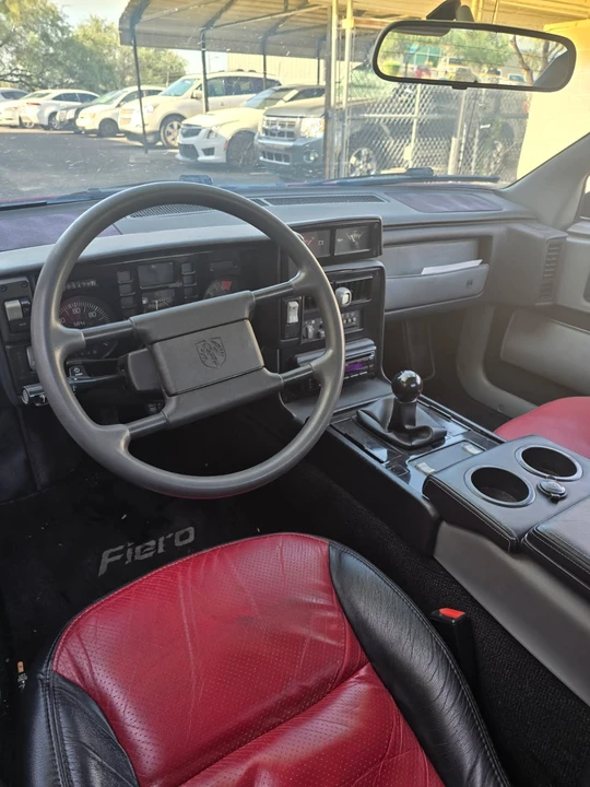 1988 Pontiac Fiero - Image 6 of 10