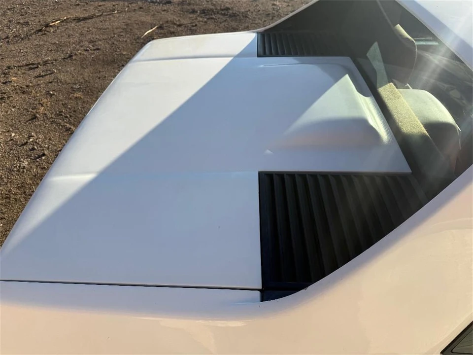 1988 Pontiac Fiero - Image 21 of 27