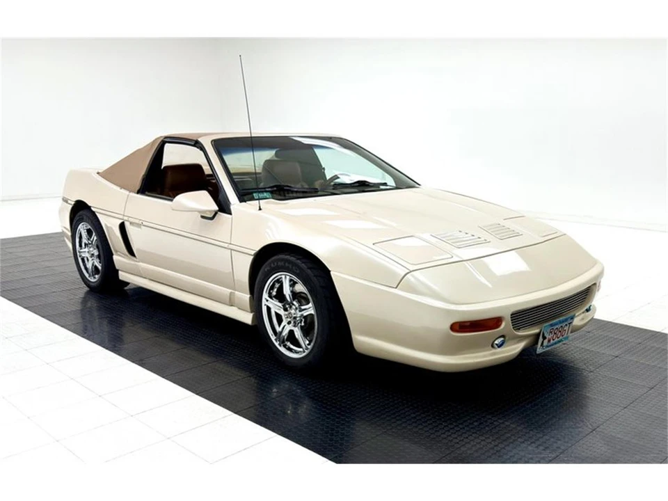 1988 Pontiac Fiero - Image 11 of 31