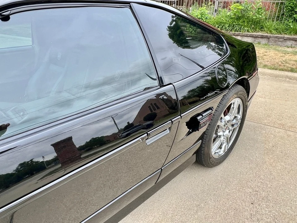 1988 Pontiac Fiero - Image 16 of 31
