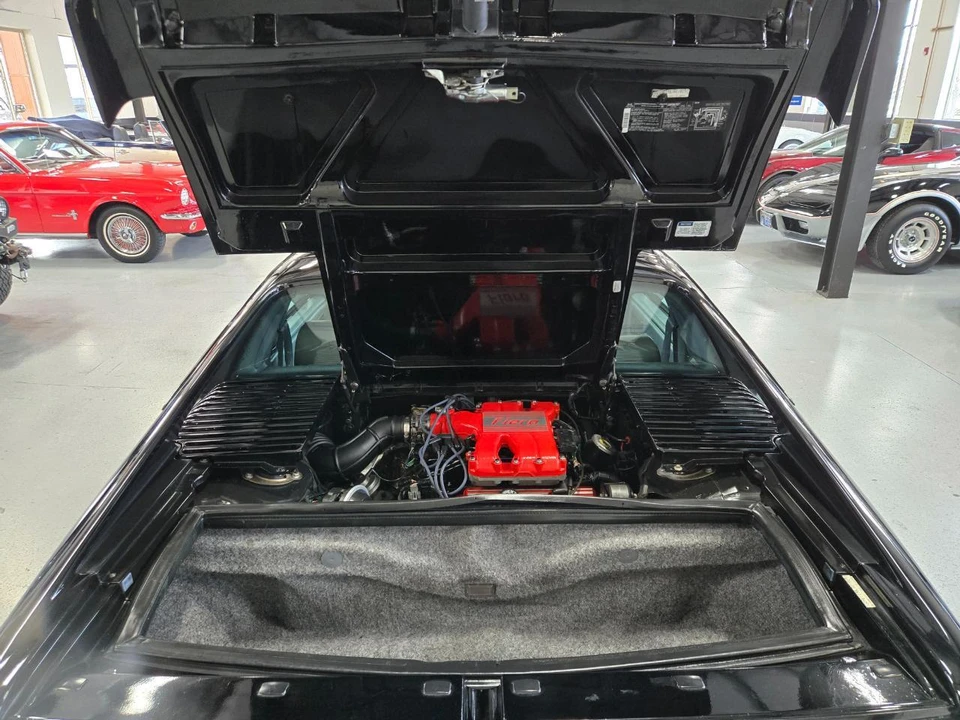 1988 Pontiac Fiero - Image 16 of 17