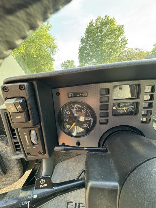 1988 Pontiac Fiero - Image 13 of 21