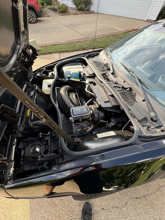 1988 Pontiac Fiero - Image 17 of 21