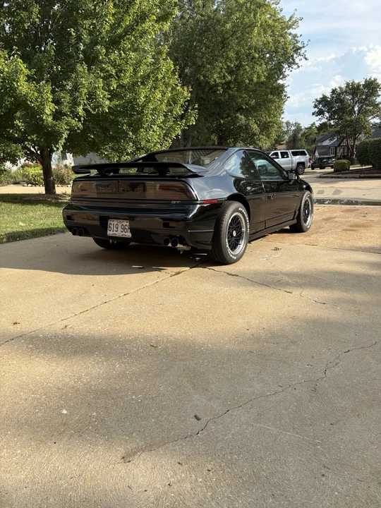1988 Pontiac Fiero - Image 3 of 21