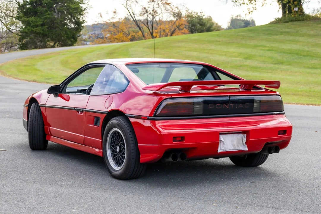 1988 Pontiac Fiero GT - Image 4 of 21