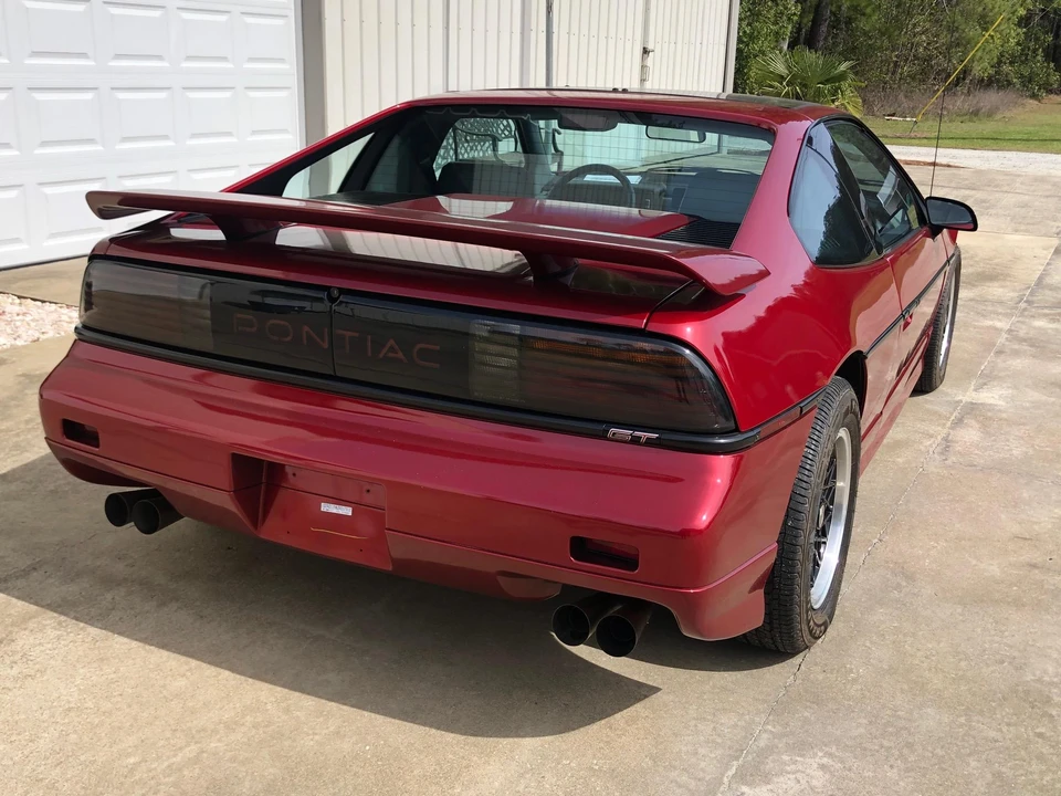 1988 Pontiac Fiero GT - Image 8 of 31