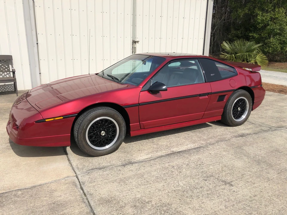 1988 Pontiac Fiero GT - Image 6 of 31