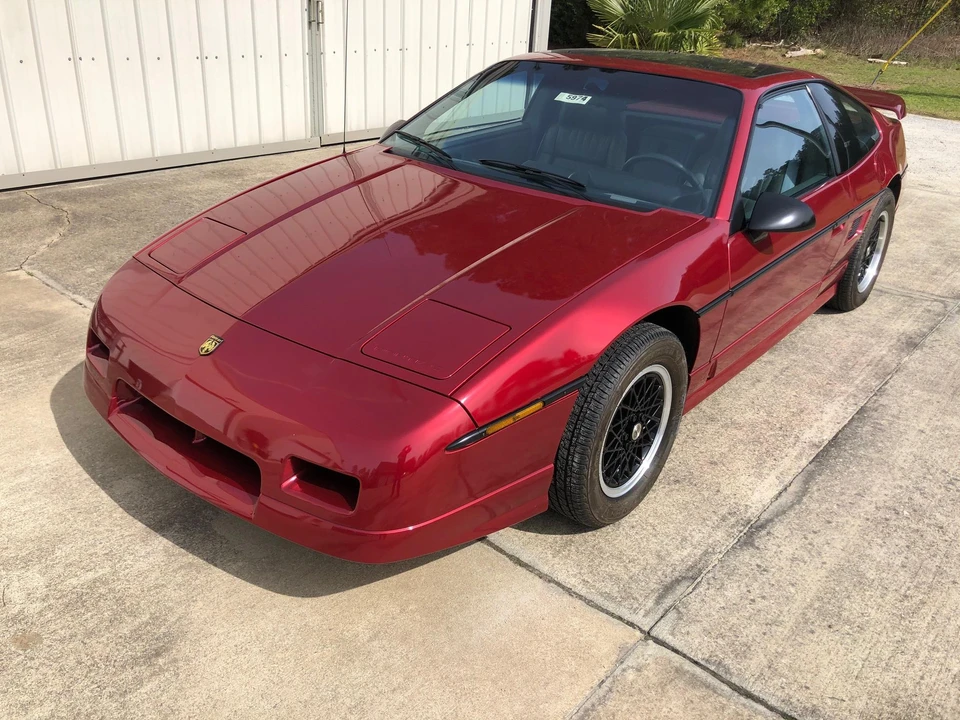 1988 Pontiac Fiero GT - Image 4 of 31
