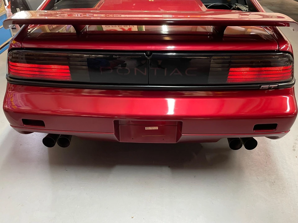 1988 Pontiac Fiero GT - Image 19 of 31