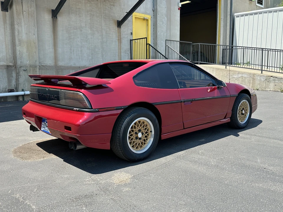 1988 Pontiac Fiero GT - Image 16 of 31