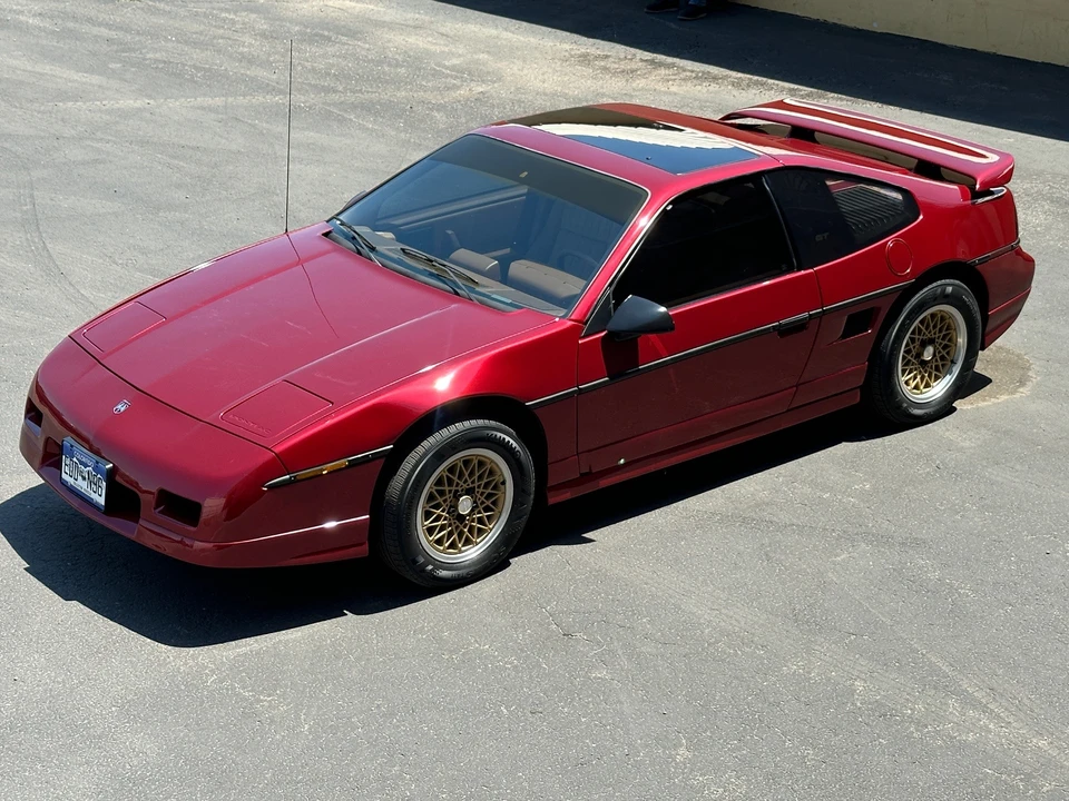 1988 Pontiac Fiero GT - Image 8 of 31