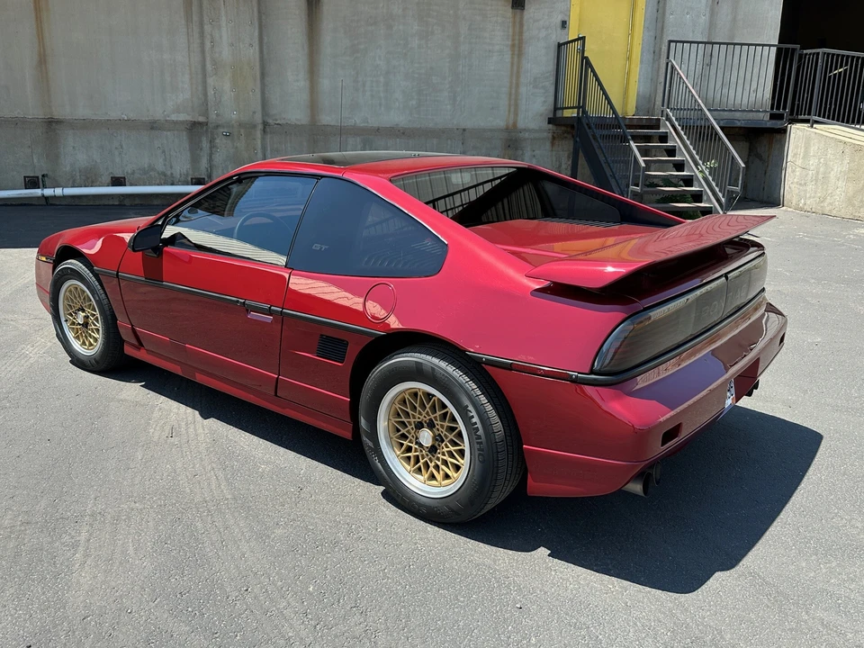 1988 Pontiac Fiero GT - Image 11 of 31