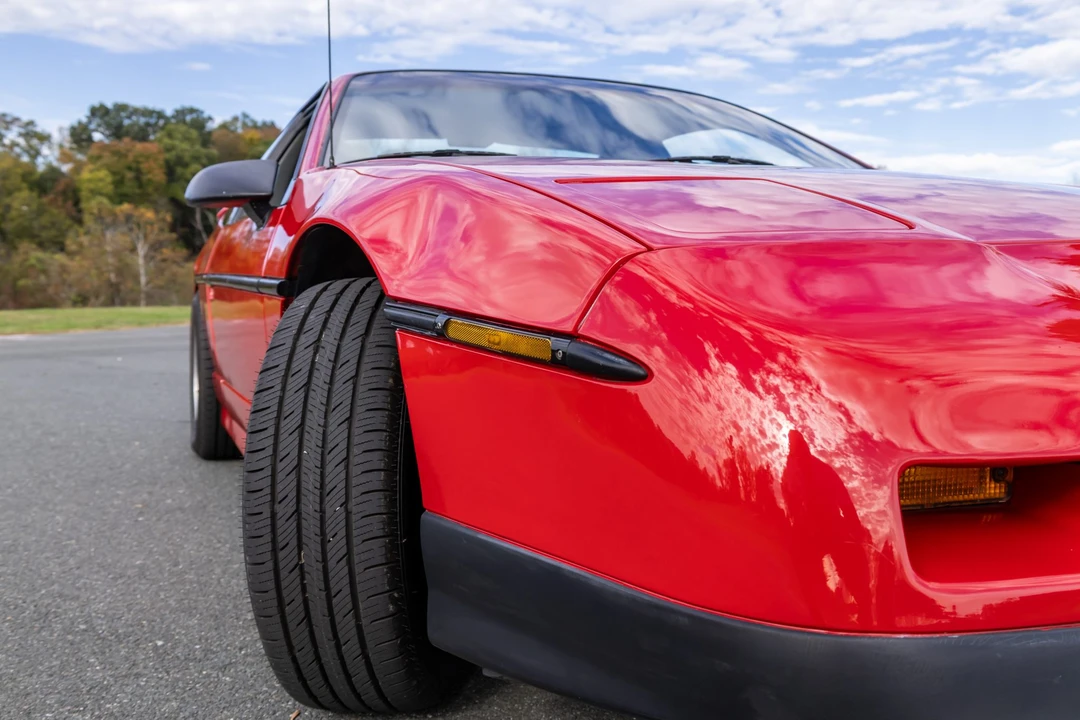 1988 Pontiac Fiero GT - Image 25 of 31