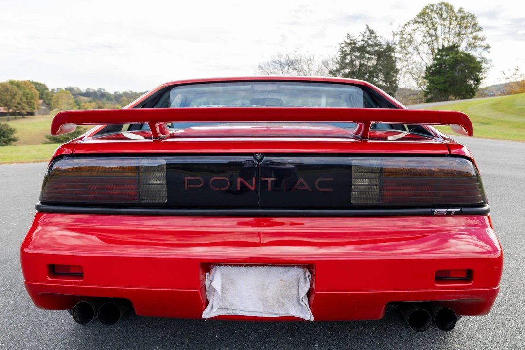 1988 Pontiac Fiero GT - Image 9 of 31