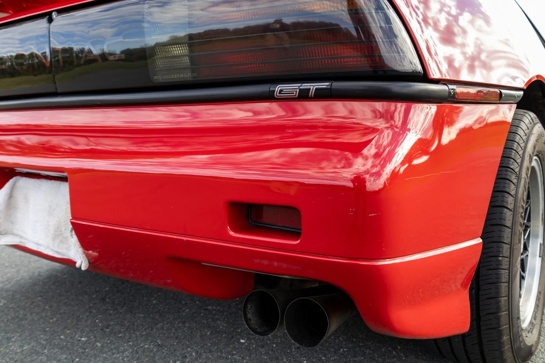 1988 Pontiac Fiero GT - Image 30 of 31