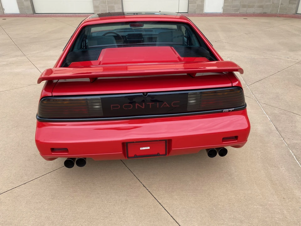 1988 Pontiac Fiero GT - Image 6 of 31