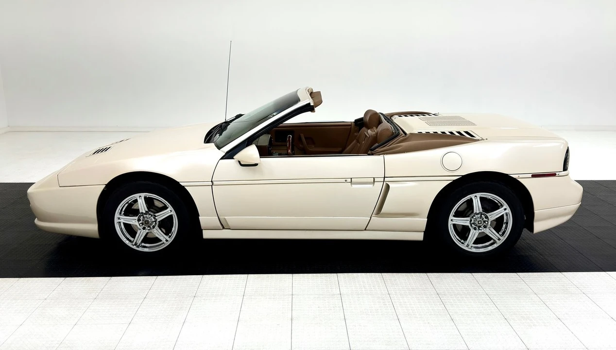 1988 Pontiac Fiero GT - Image 5 of 31